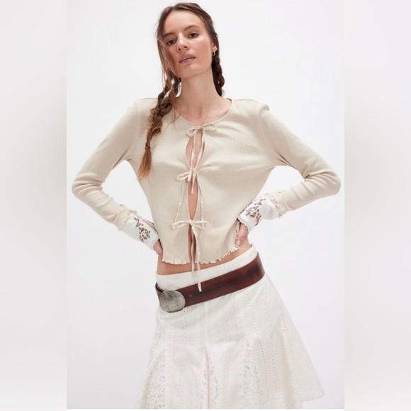 FREE PEOPLE Dipped In Floral Cardi Top - Picture 2 of 13